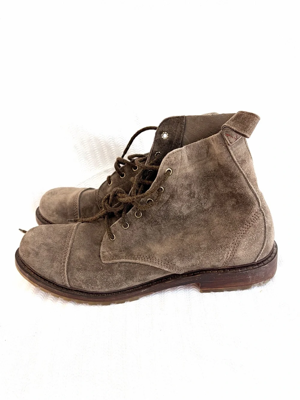 Allen Edmonds Brown Suede Chukka Lace-Up Boots